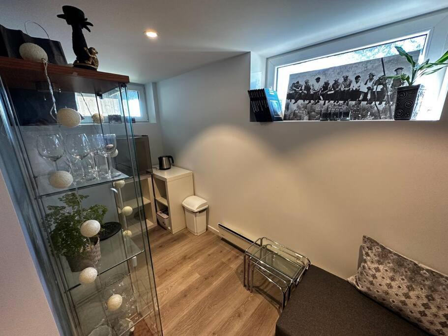 Basement Apartment With Parking Ålesund Εξωτερικό φωτογραφία